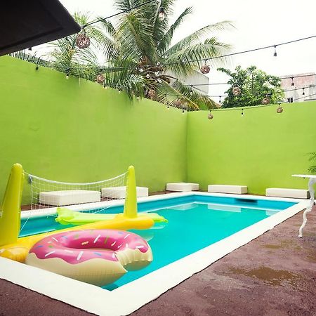 The Arrival Hostal Cancun Exterior photo