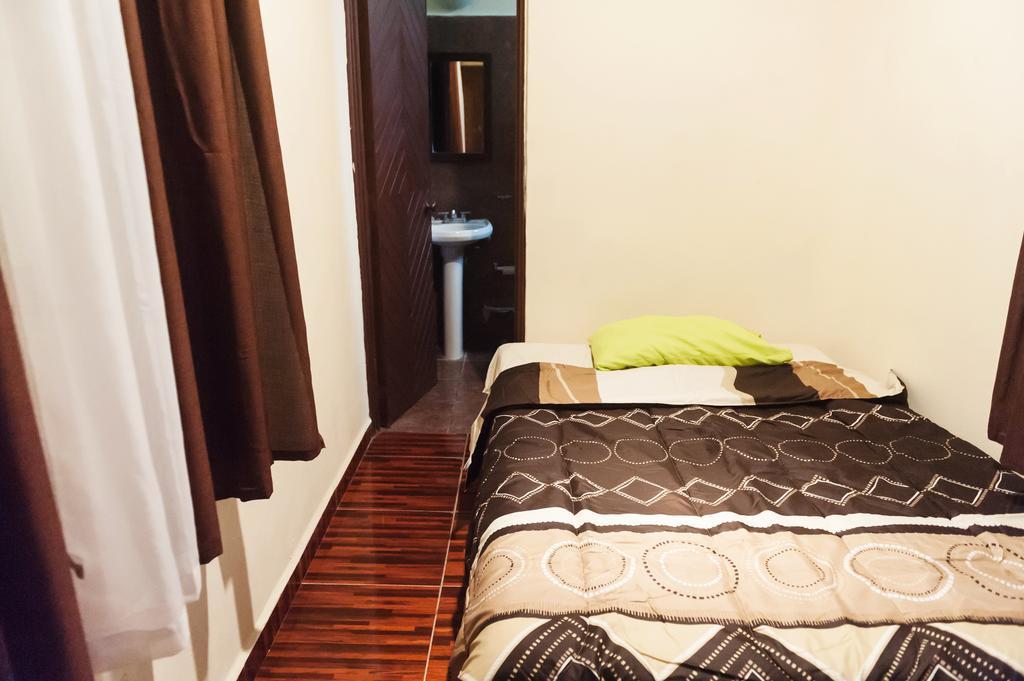 The Arrival Hostal Cancun Exterior photo