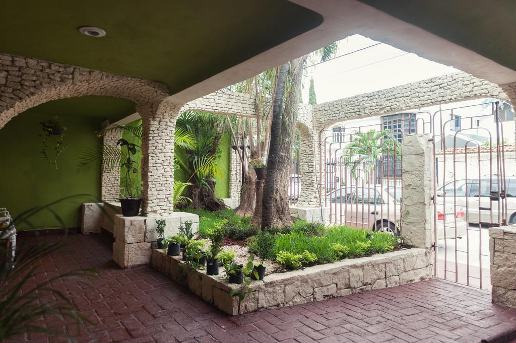 The Arrival Hostal Cancun Exterior photo