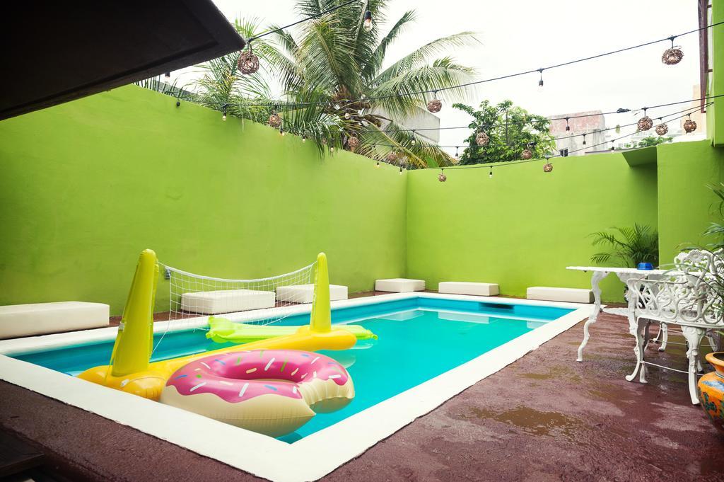The Arrival Hostal Cancun Exterior photo