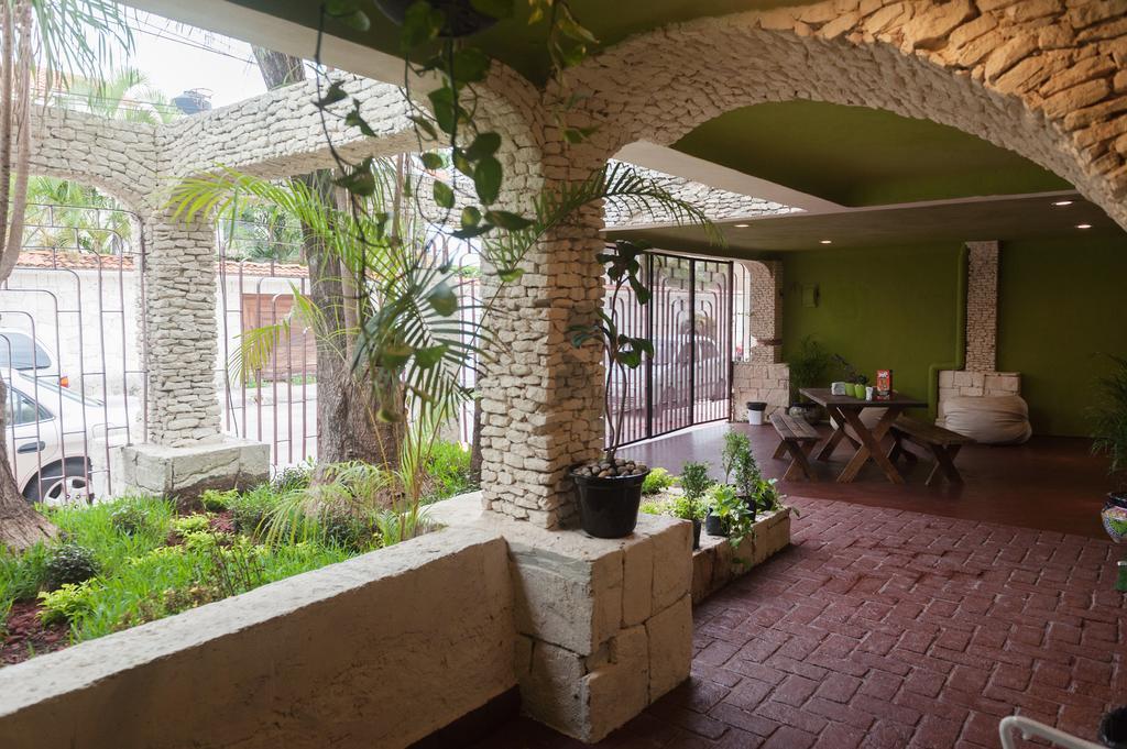The Arrival Hostal Cancun Exterior photo